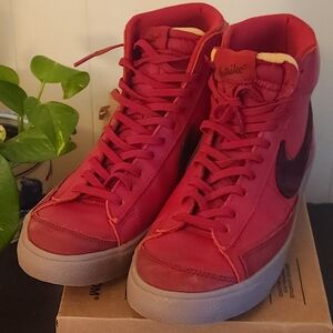 Nike Blazers Mens 10